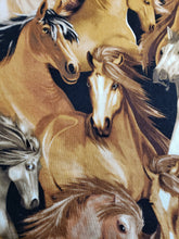 Load image into Gallery viewer, Horse Pillow